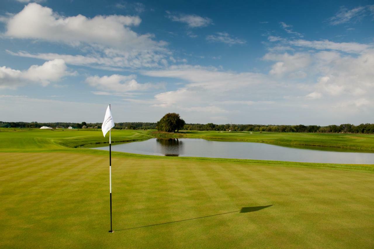 Jurmala Golf Club&Hotel Pinki Экстерьер фото